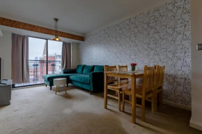 Pass the Keys 2 Bedroom Flat with City View